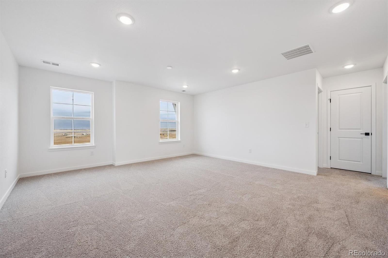 MLS Image #10 for 25020 e pacific avenue,aurora, Colorado