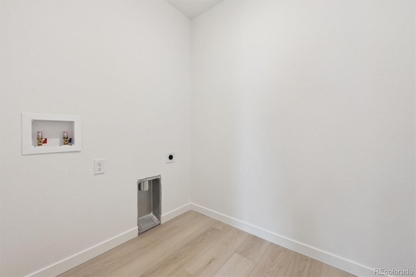 MLS Image #16 for 25020 e pacific avenue,aurora, Colorado