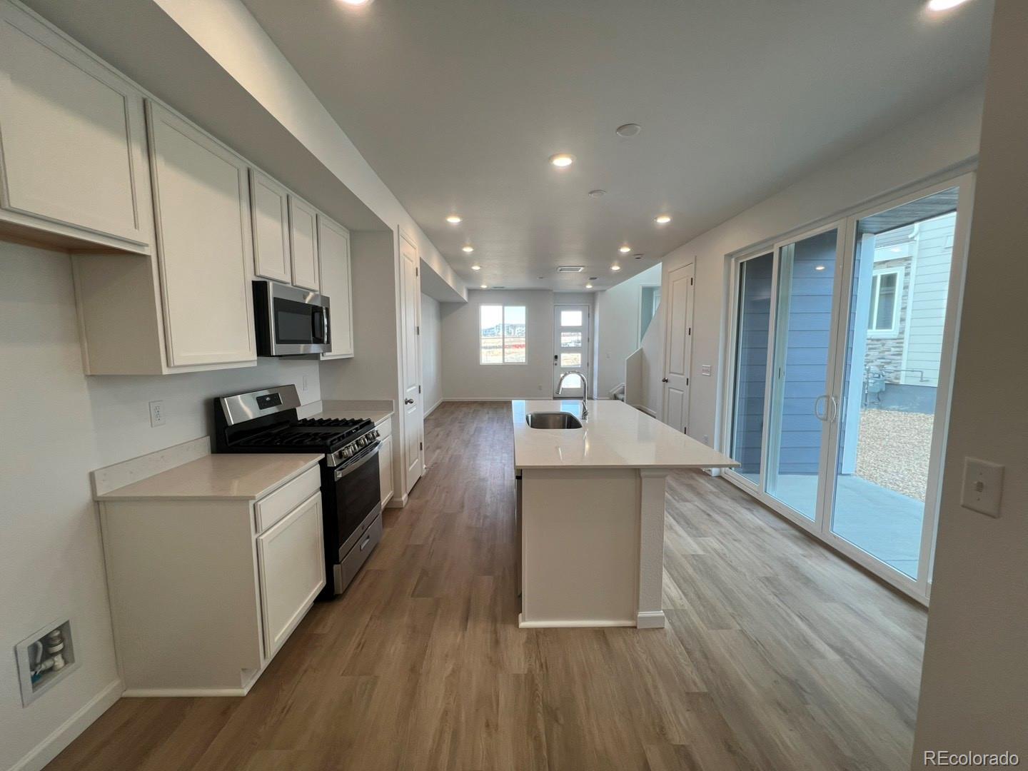 MLS Image #4 for 6659 n netherland street,aurora, Colorado