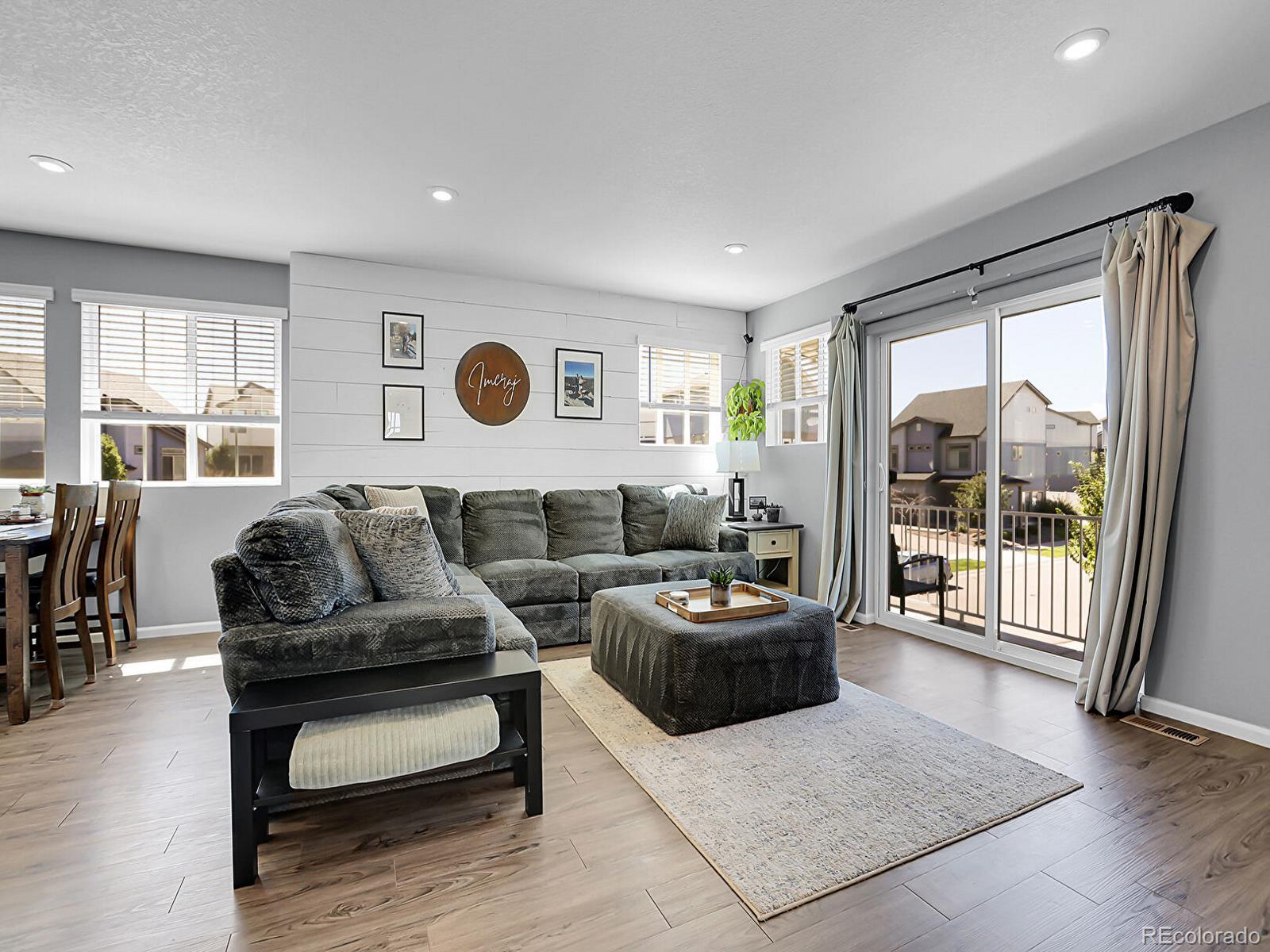 MLS Image #7 for 17869 e 54th avenue,denver, Colorado