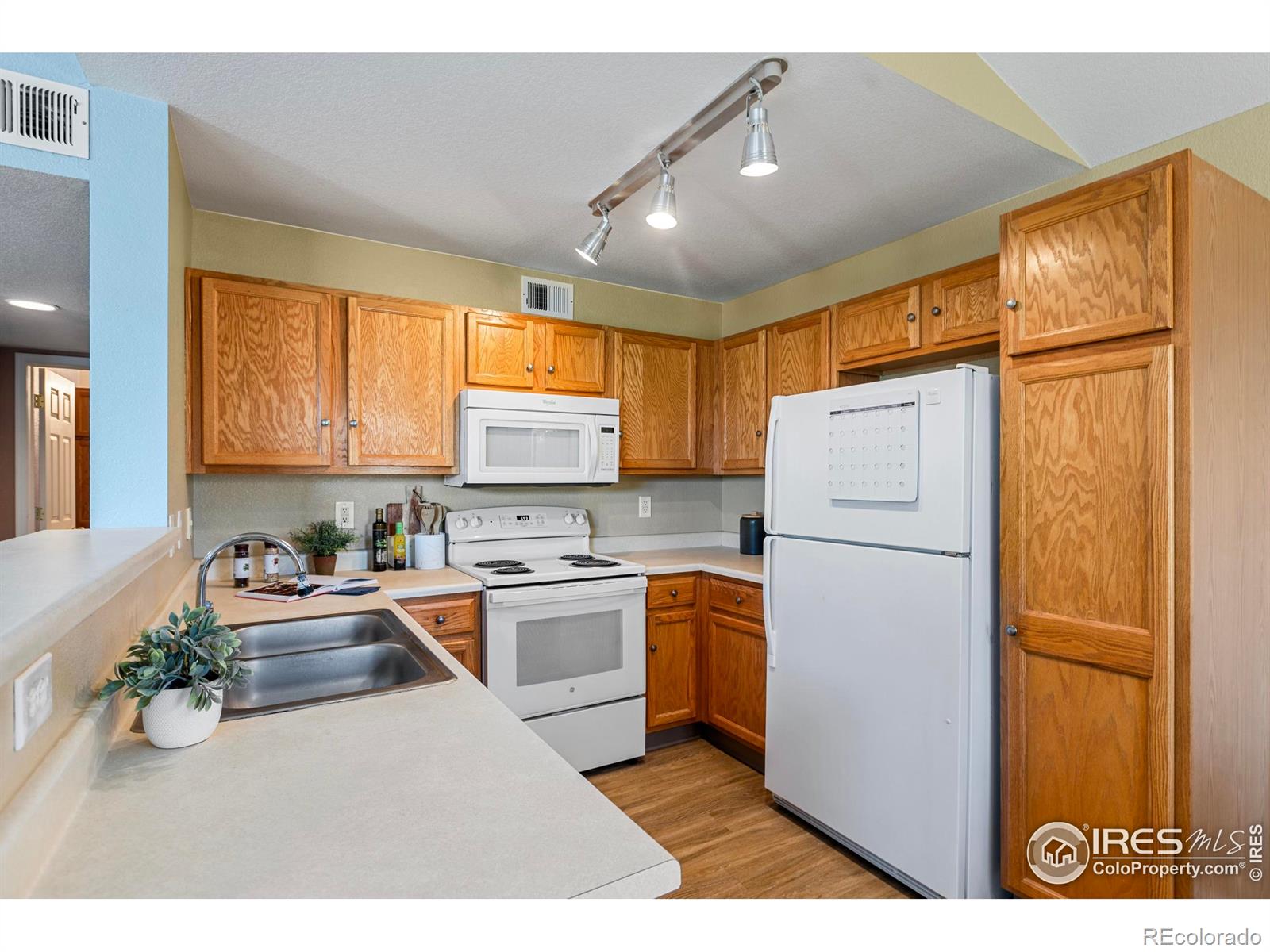 MLS Image #14 for 3002 w elizabeth street,fort collins, Colorado