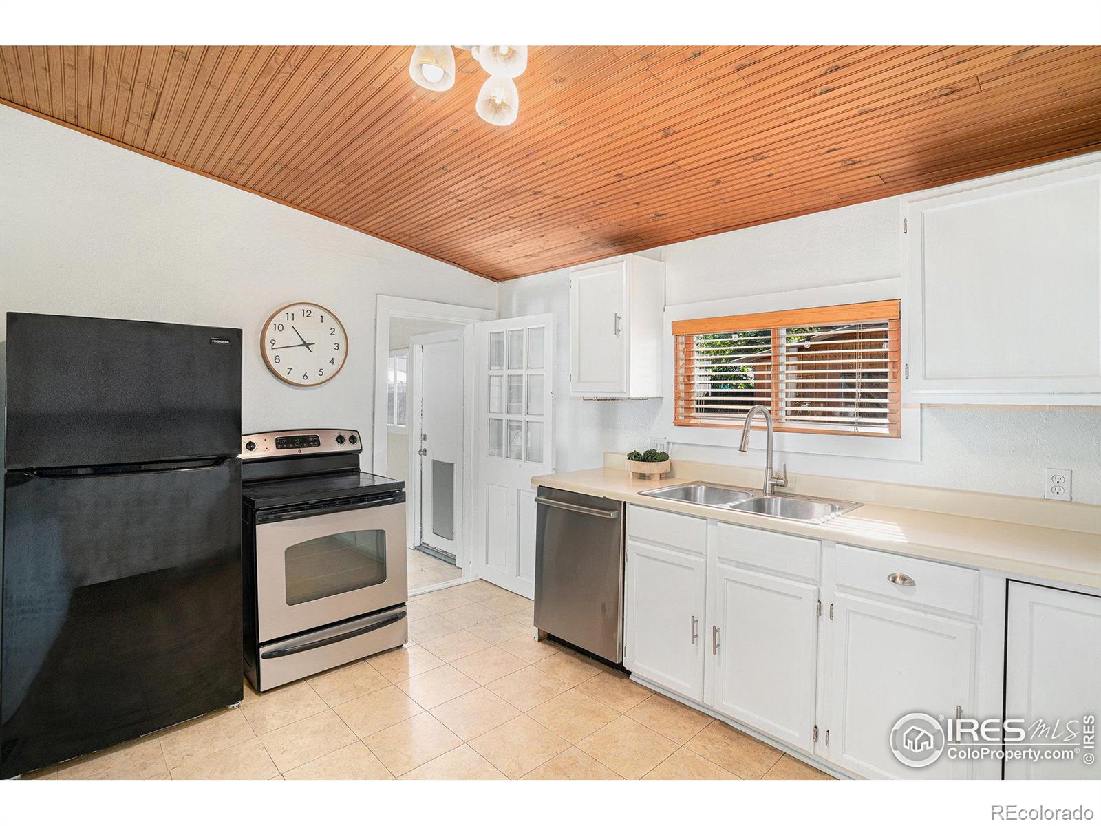 MLS Image #11 for 219 n grant avenue,fort collins, Colorado