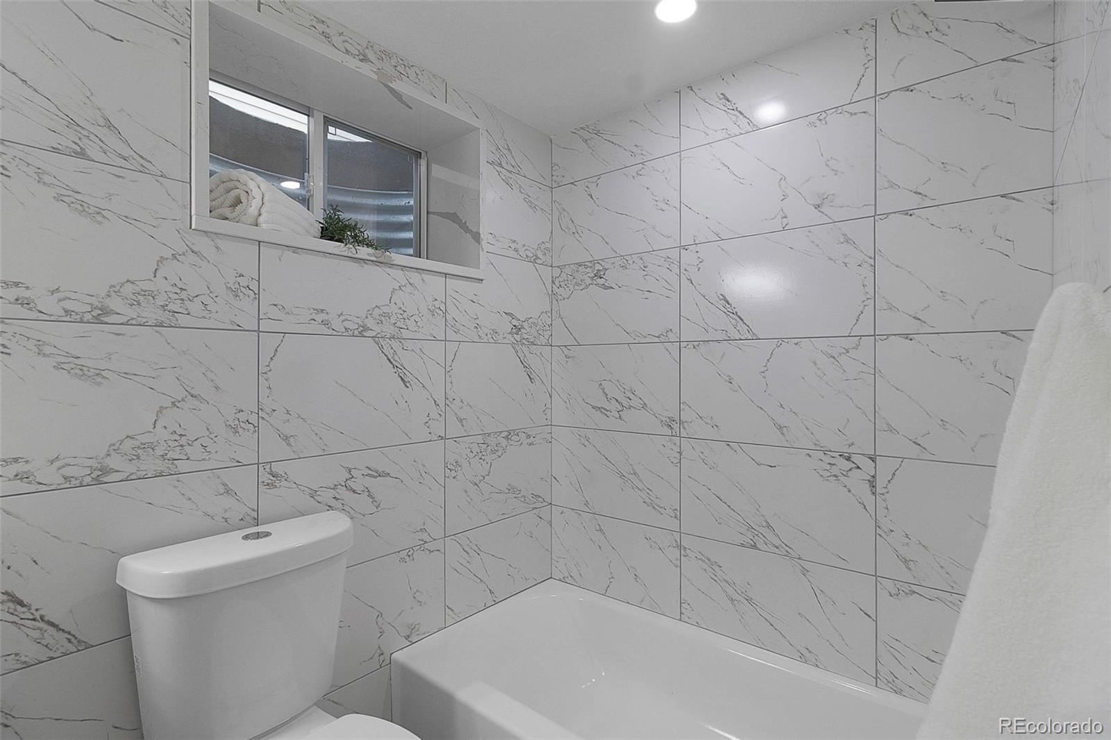 MLS Image #21 for 637  knox court,denver, Colorado