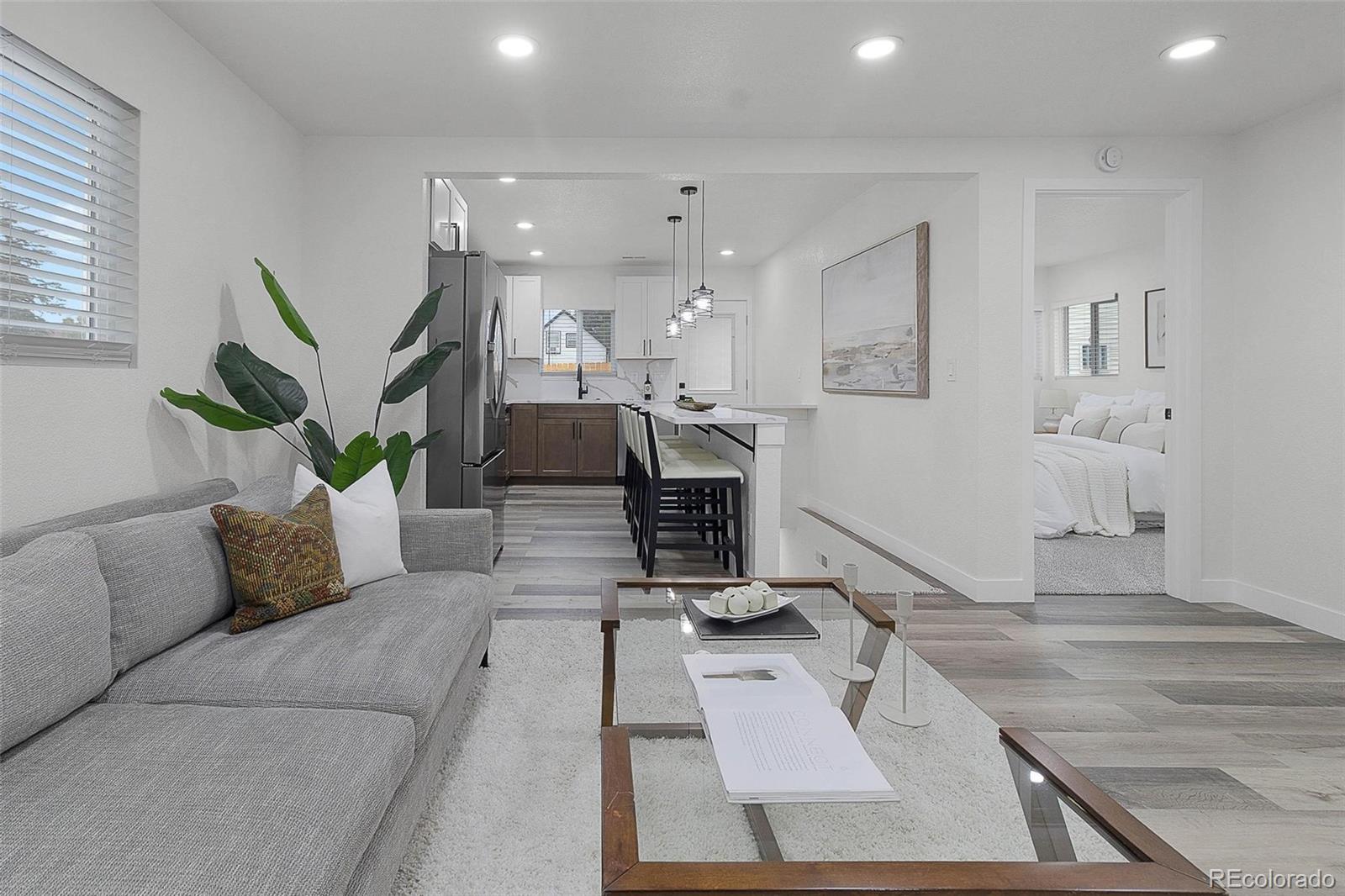 MLS Image #3 for 637  knox court,denver, Colorado