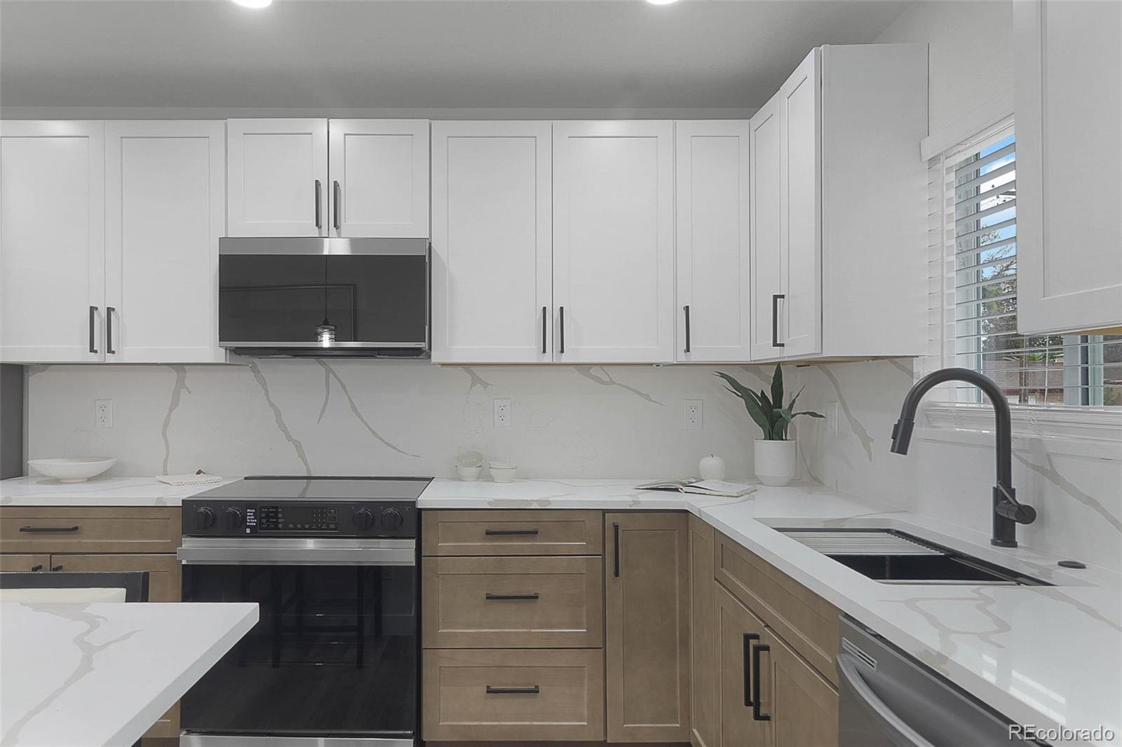 MLS Image #9 for 637  knox court,denver, Colorado