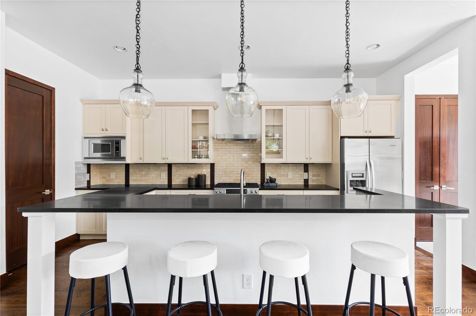MLS Image #2 for 1992 s grant street,denver, Colorado