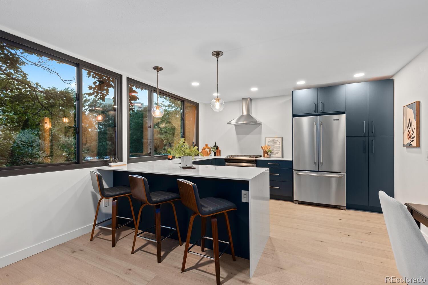 MLS Image #12 for 960 n pennsylvania street 16,denver, Colorado