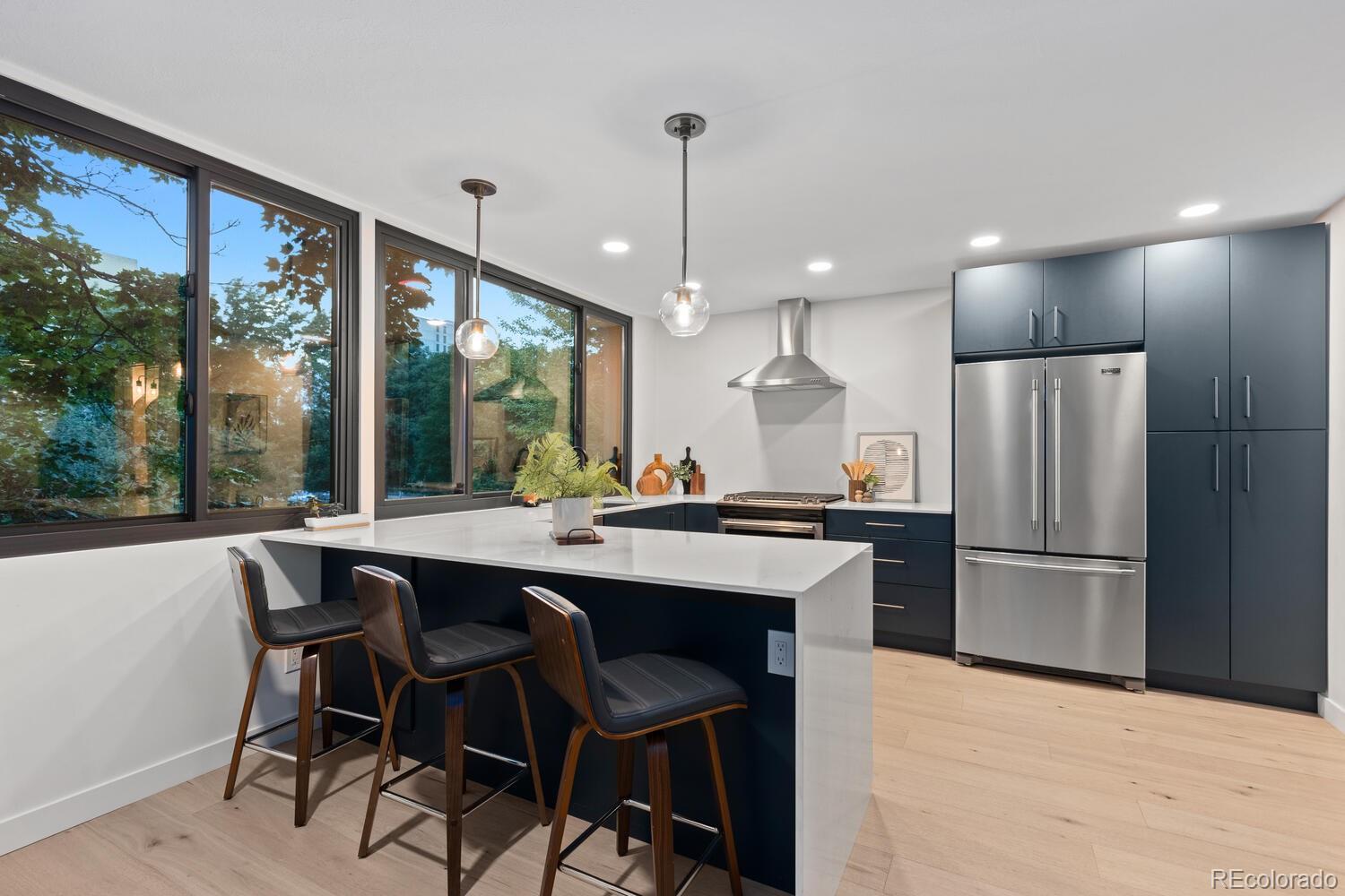 MLS Image #15 for 960 n pennsylvania street 16,denver, Colorado