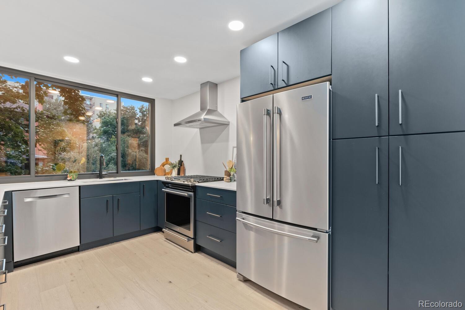 MLS Image #22 for 960 n pennsylvania street 16,denver, Colorado