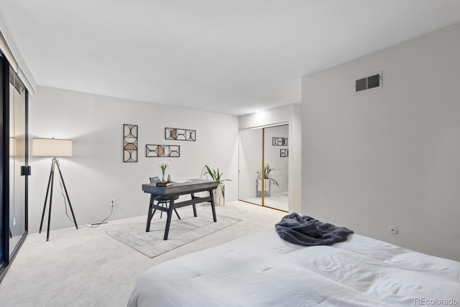 MLS Image #27 for 960 n pennsylvania street 16,denver, Colorado