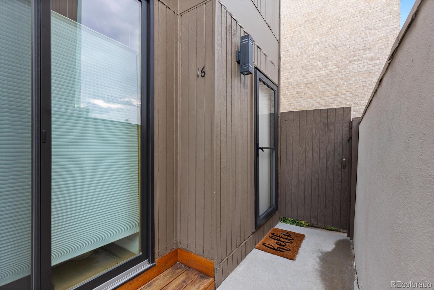 MLS Image #3 for 960 n pennsylvania street 16,denver, Colorado