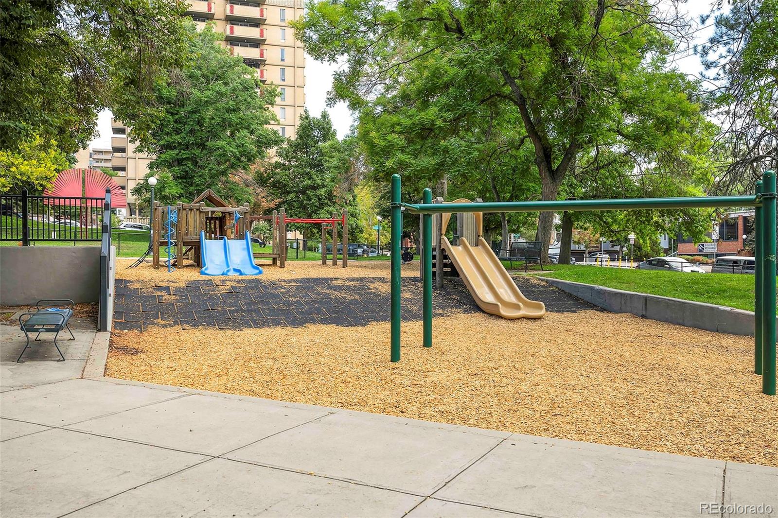 MLS Image #42 for 960 n pennsylvania street 16,denver, Colorado