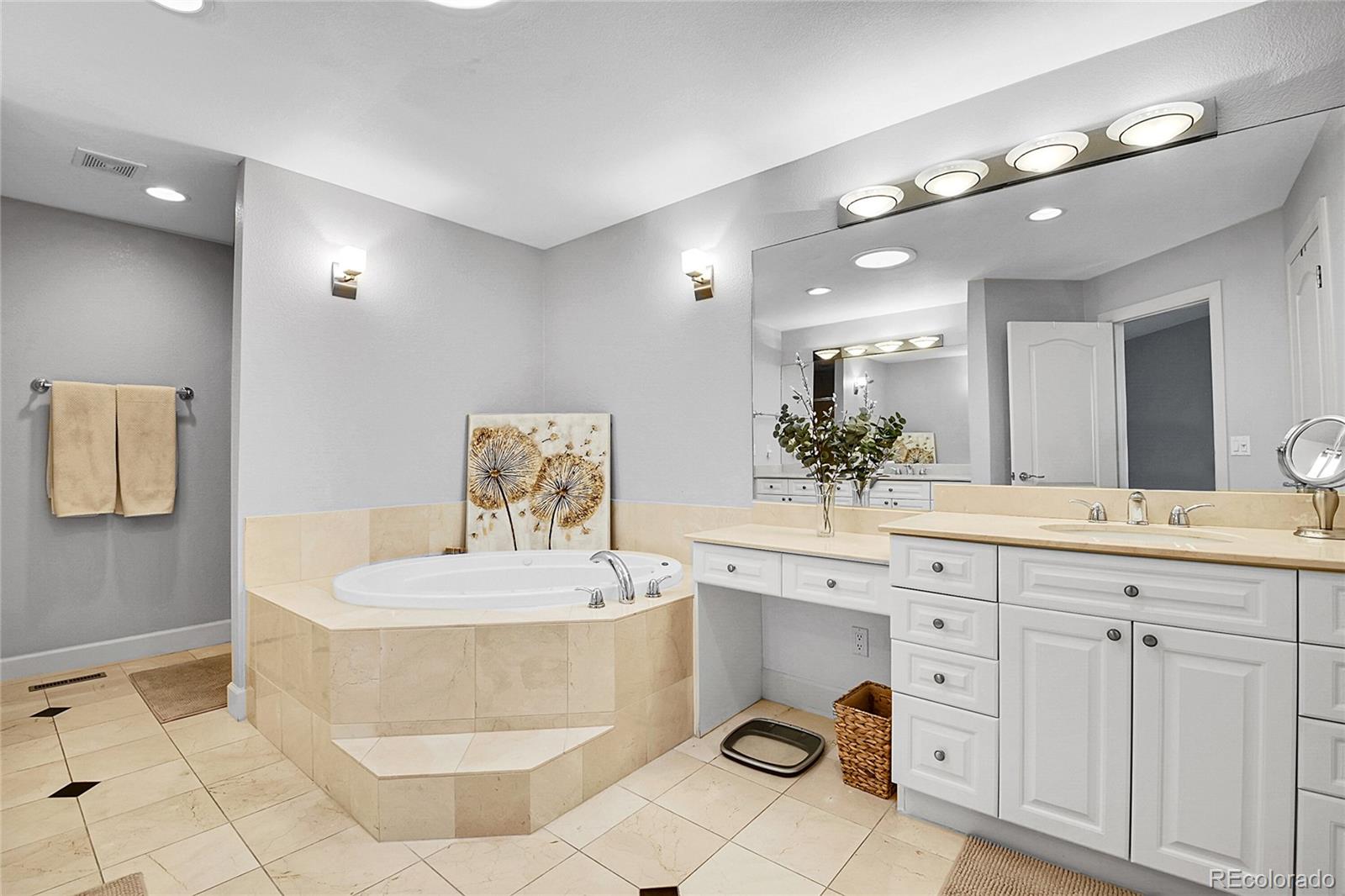MLS Image #13 for 566  josephine street,denver, Colorado