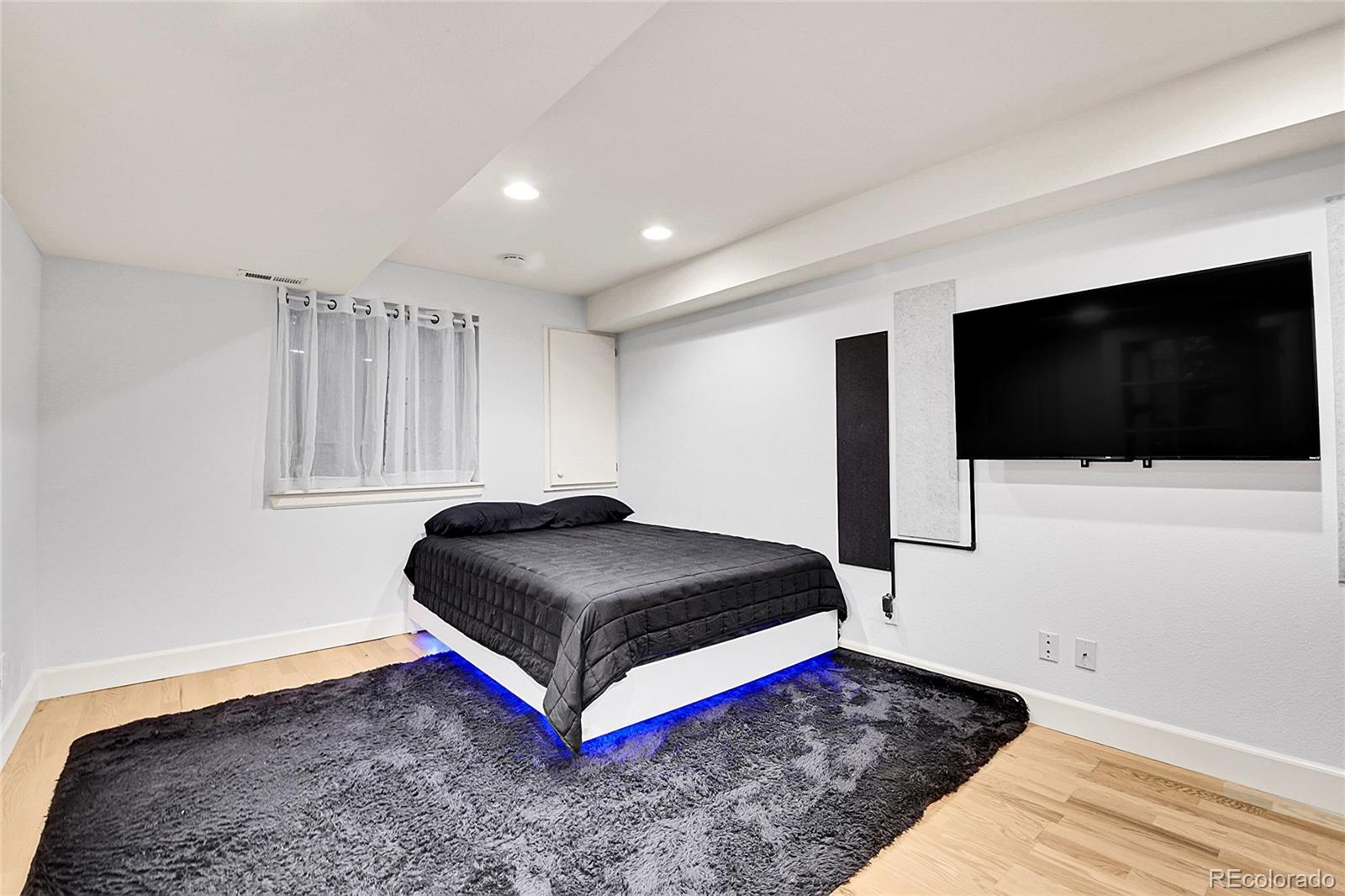 MLS Image #26 for 566  josephine street,denver, Colorado
