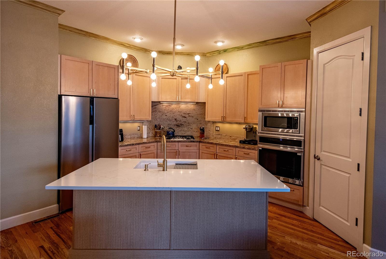 MLS Image #7 for 566  josephine street,denver, Colorado