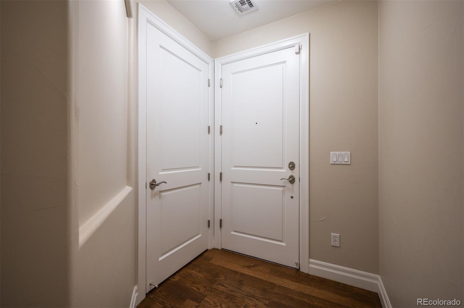 MLS Image #27 for 150 s madison street 109,denver, Colorado