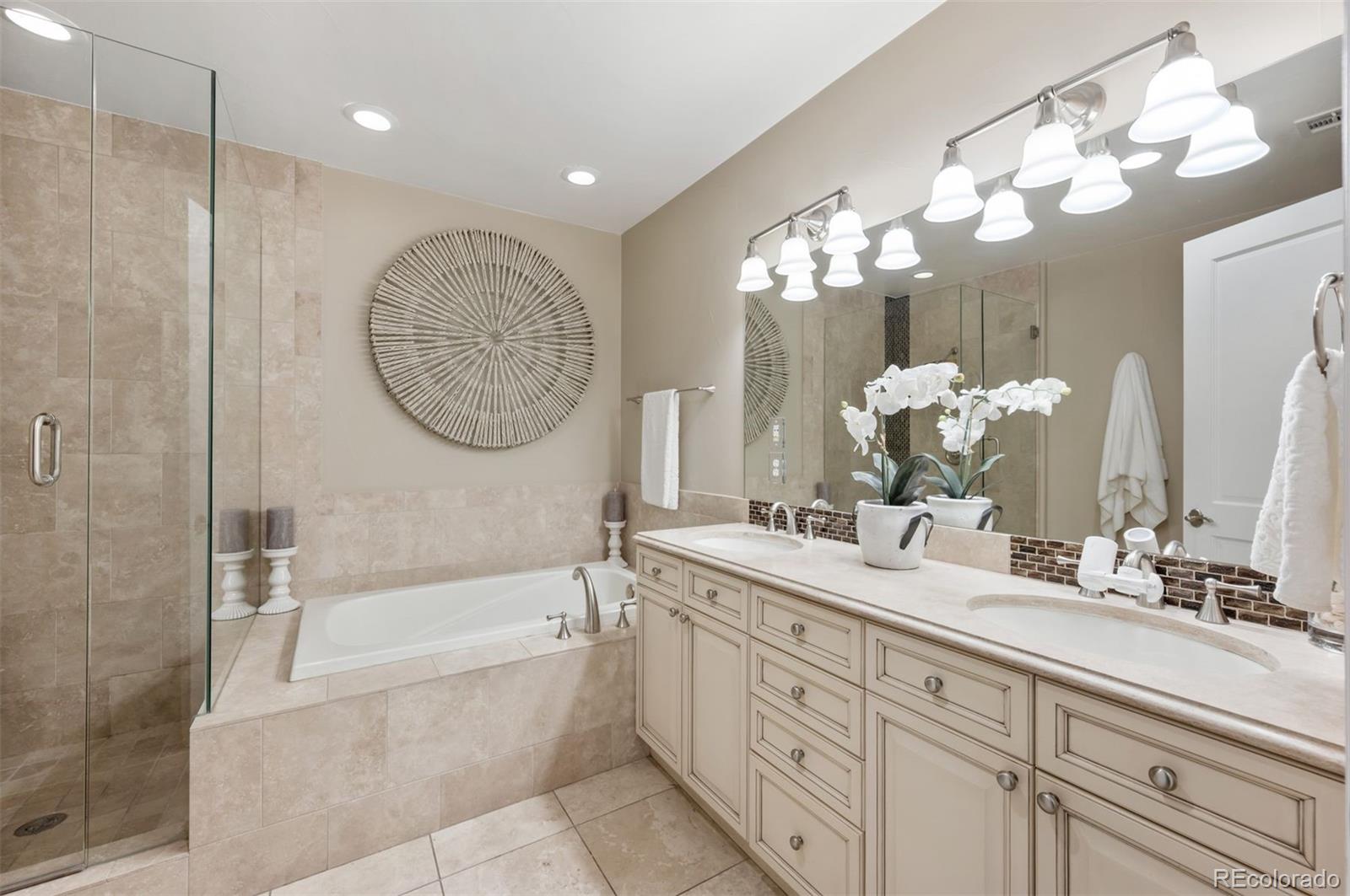 MLS Image #4 for 150 s madison street 109,denver, Colorado
