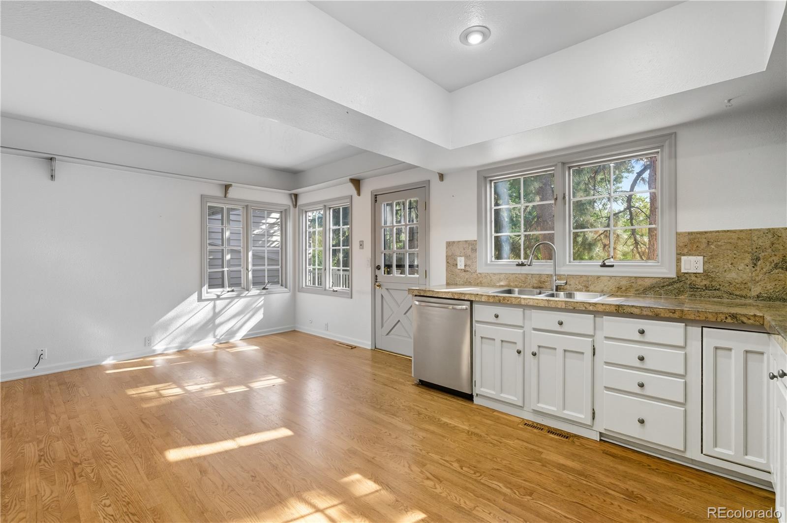 MLS Image #11 for 4675 s yosemite street,denver, Colorado