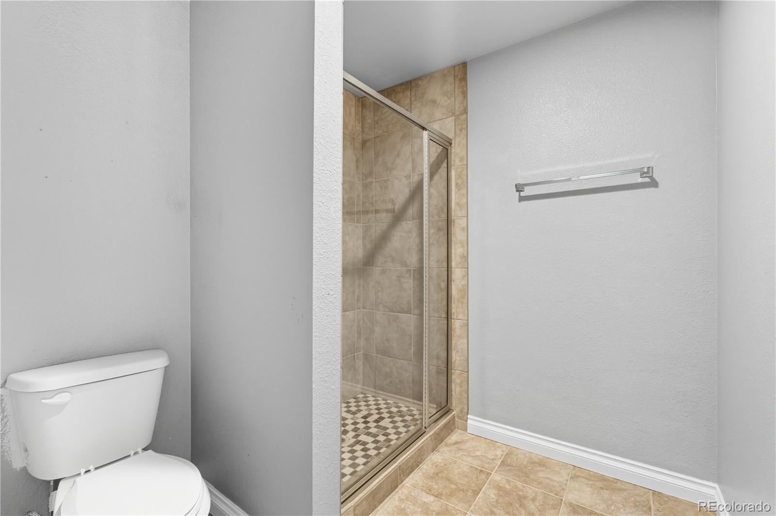 MLS Image #22 for 4675 s yosemite street,denver, Colorado