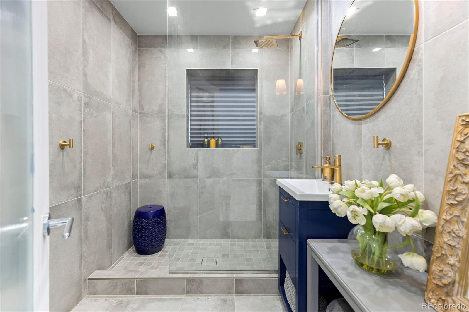 MLS Image #19 for 2510 n monaco st pkwy,denver, Colorado