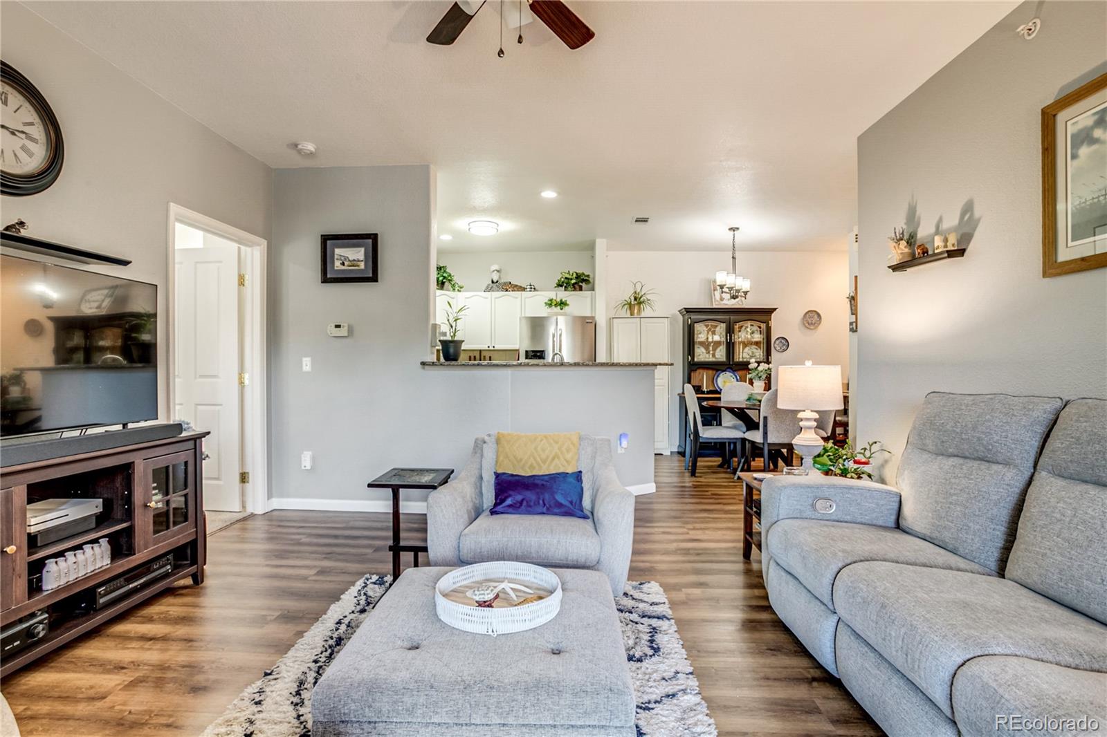MLS Image #10 for 8309 s independence circle,littleton, Colorado