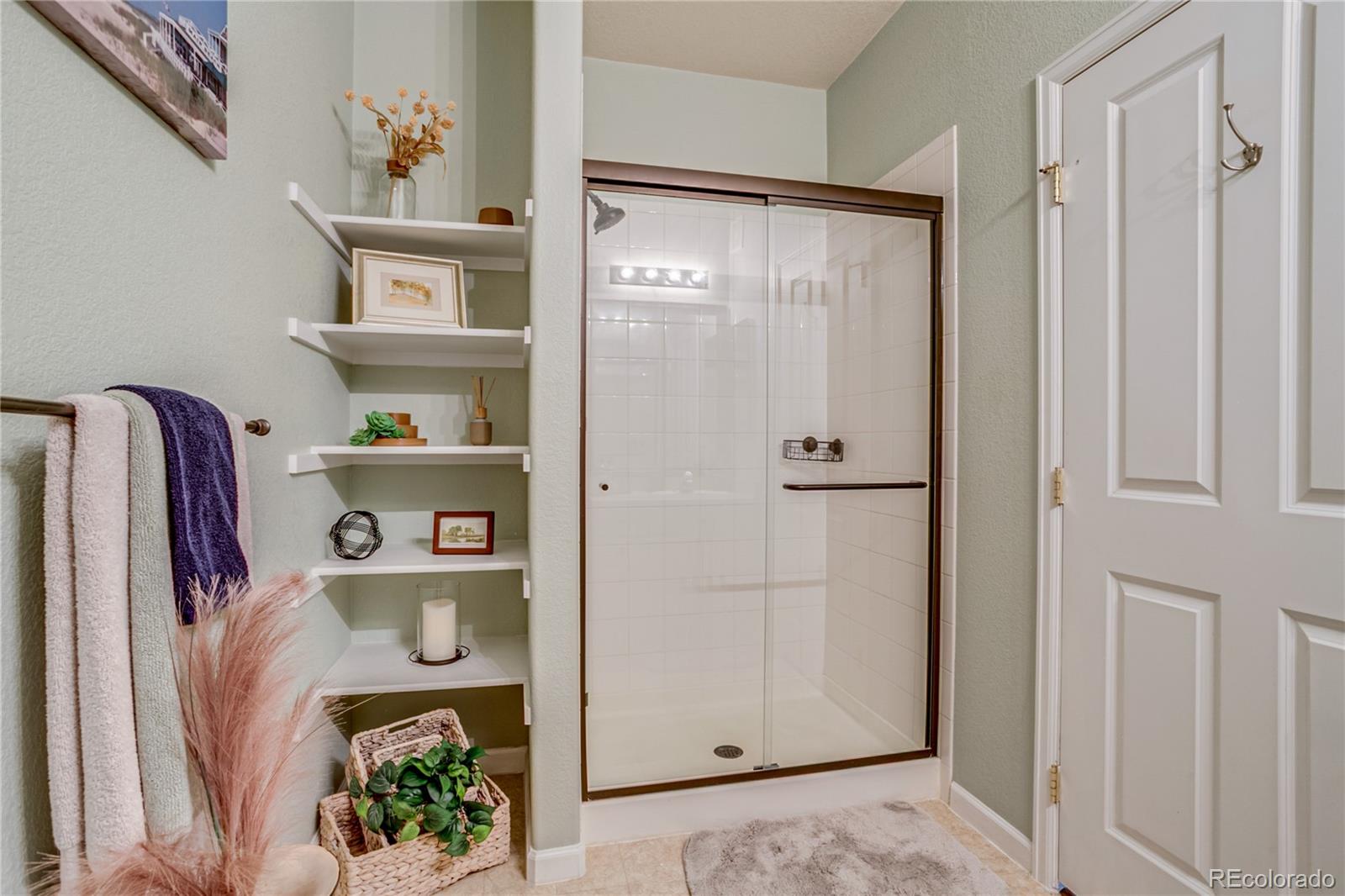 MLS Image #23 for 8309 s independence circle,littleton, Colorado