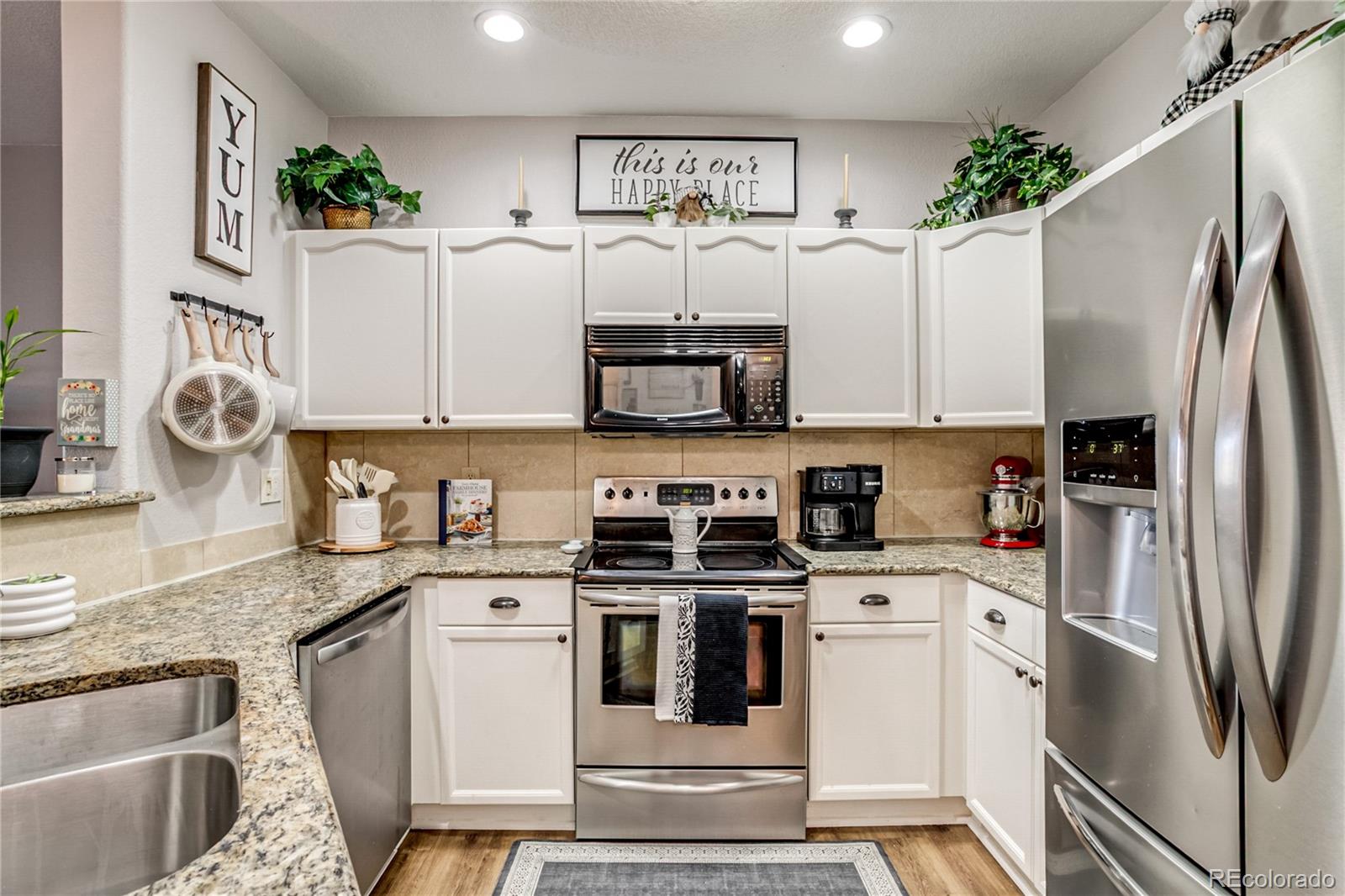 MLS Image #3 for 8309 s independence circle,littleton, Colorado