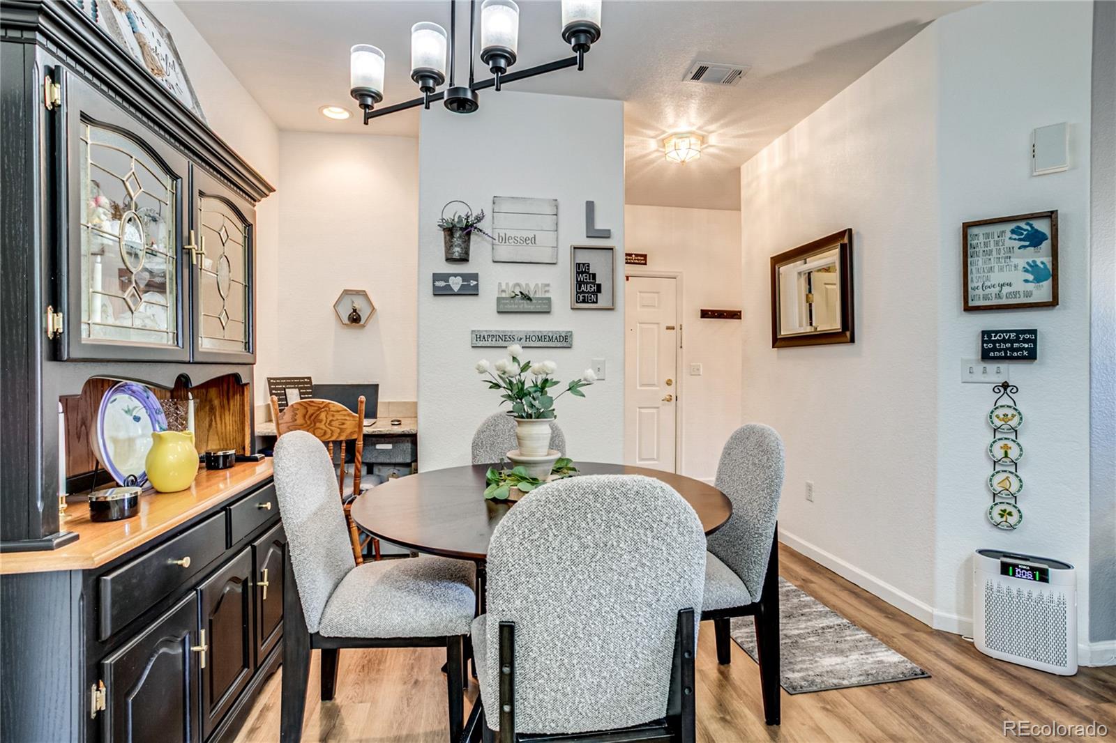 MLS Image #7 for 8309 s independence circle,littleton, Colorado