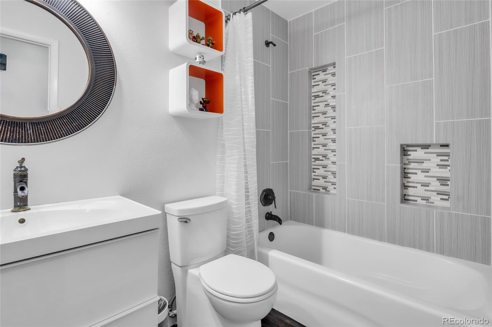 MLS Image #11 for 15043 e idaho place,aurora, Colorado