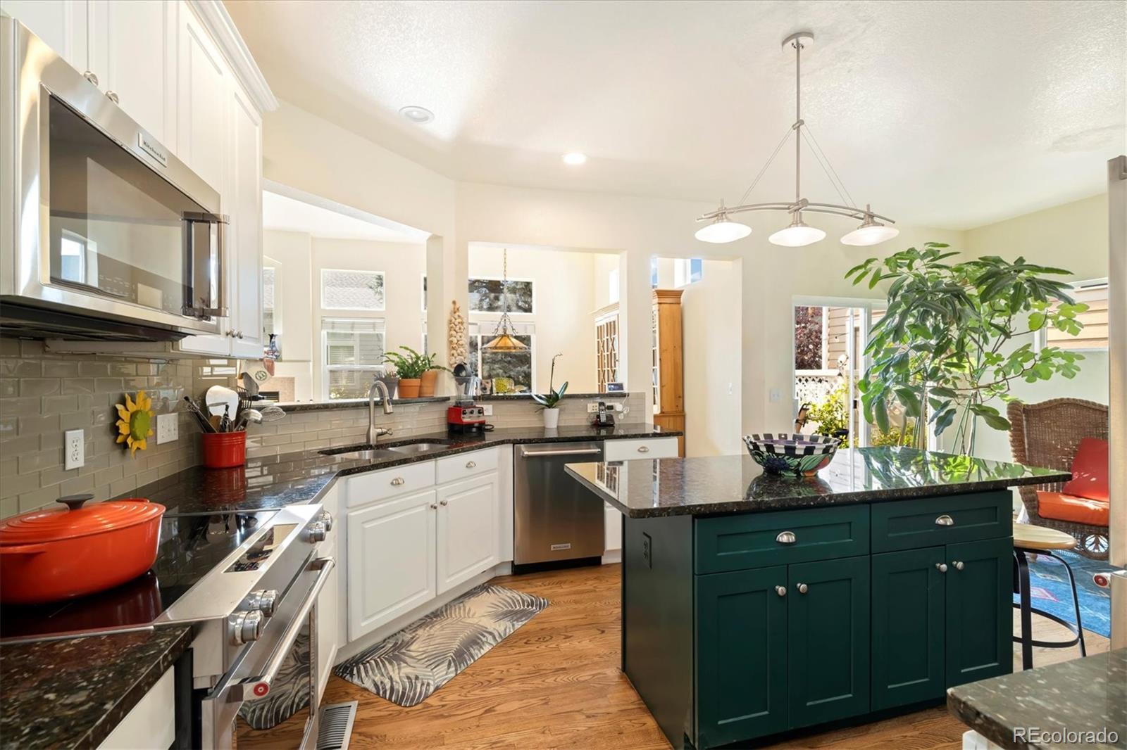 MLS Image #13 for 2617 s troy court,aurora, Colorado
