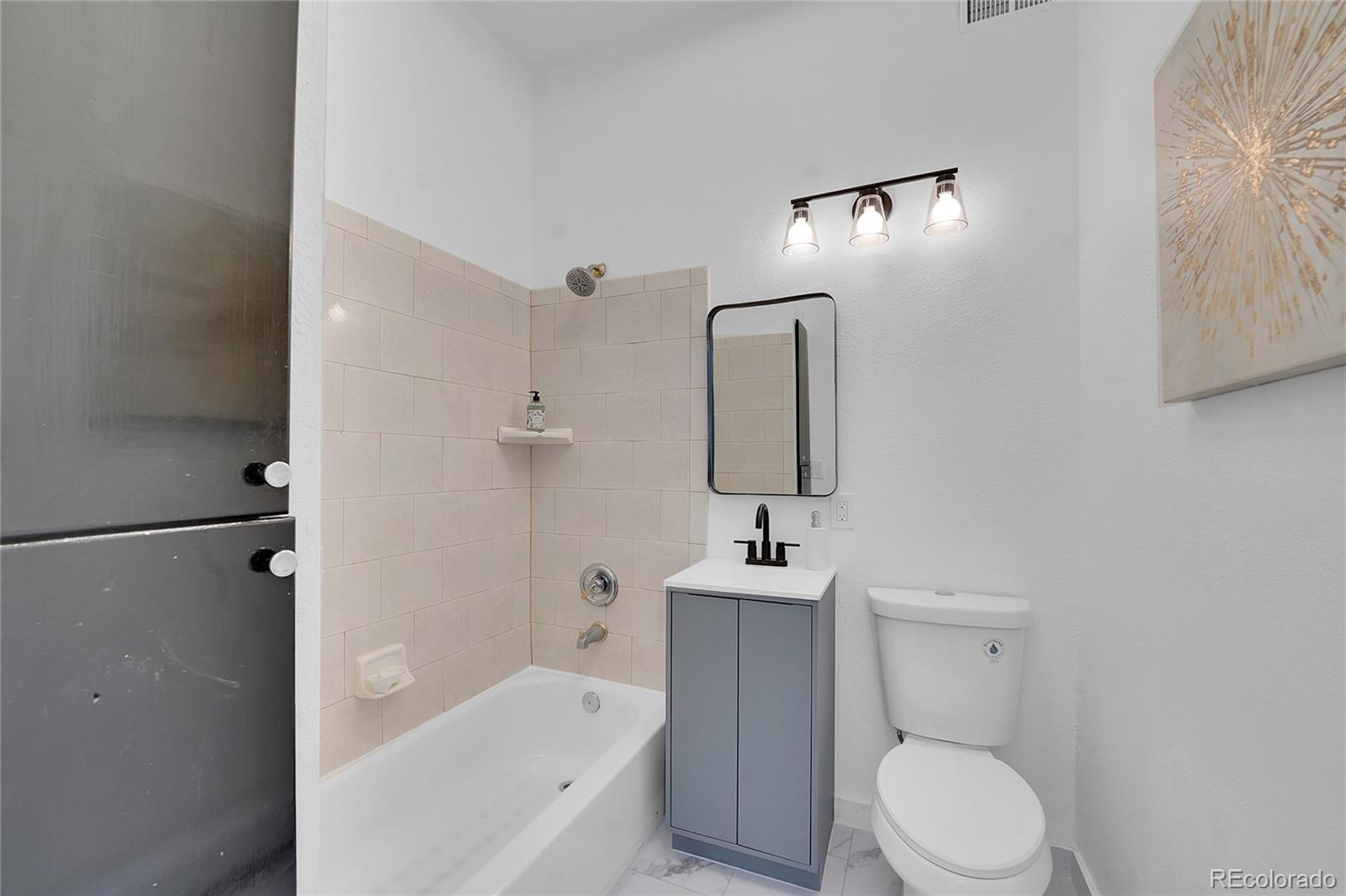 MLS Image #16 for 1116 e 13th avenue d4,denver, Colorado