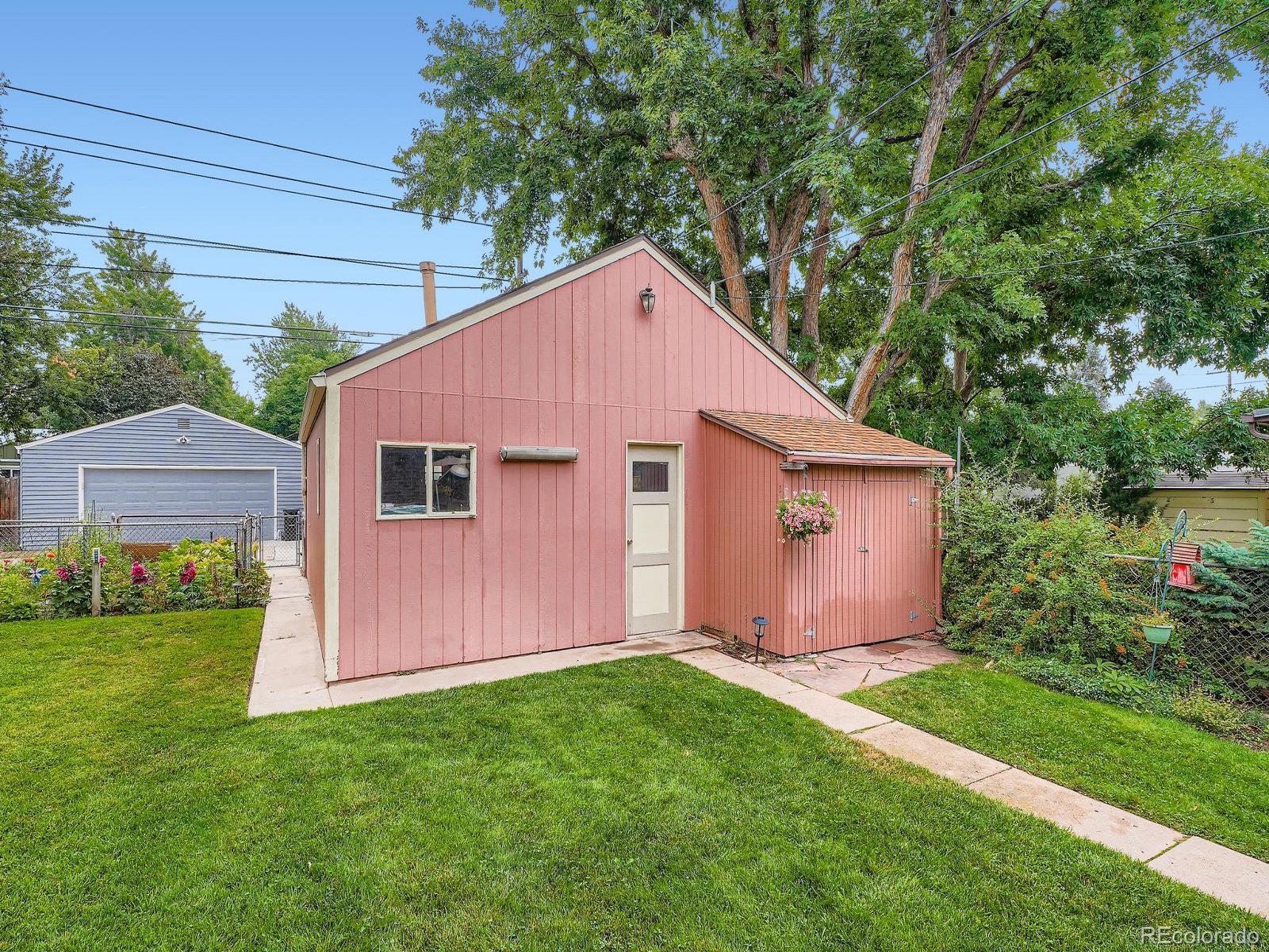 MLS Image #14 for 2574 s gilpin street,denver, Colorado