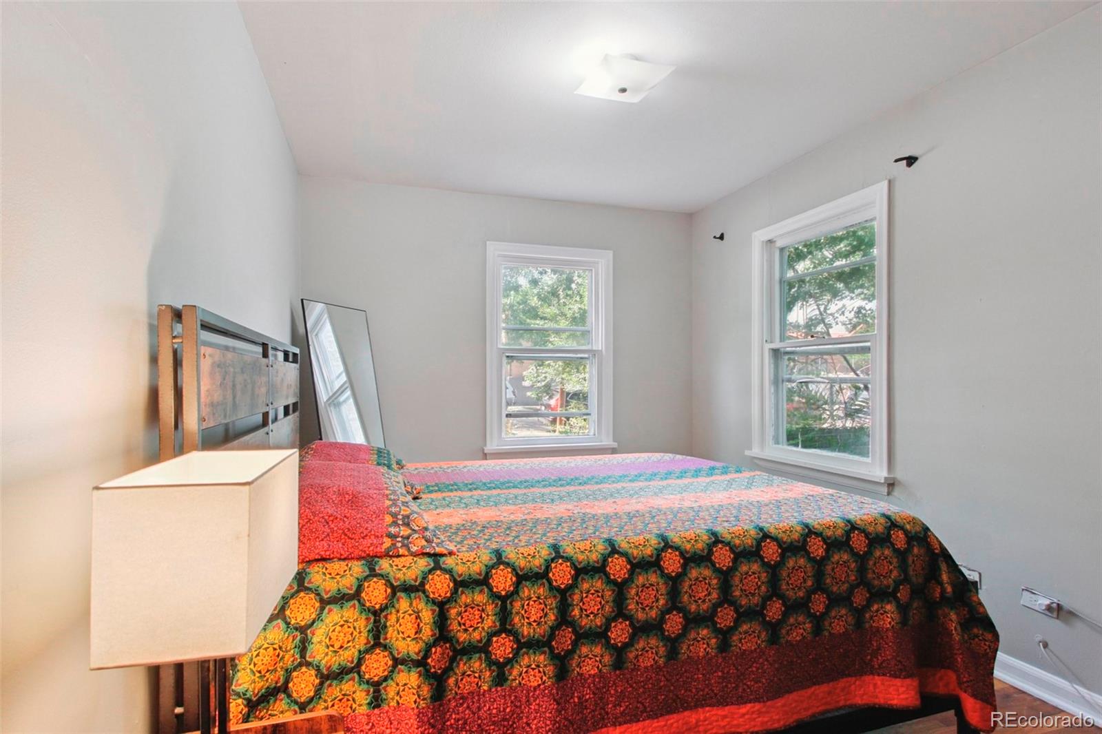 MLS Image #11 for 846  hazel court,denver, Colorado