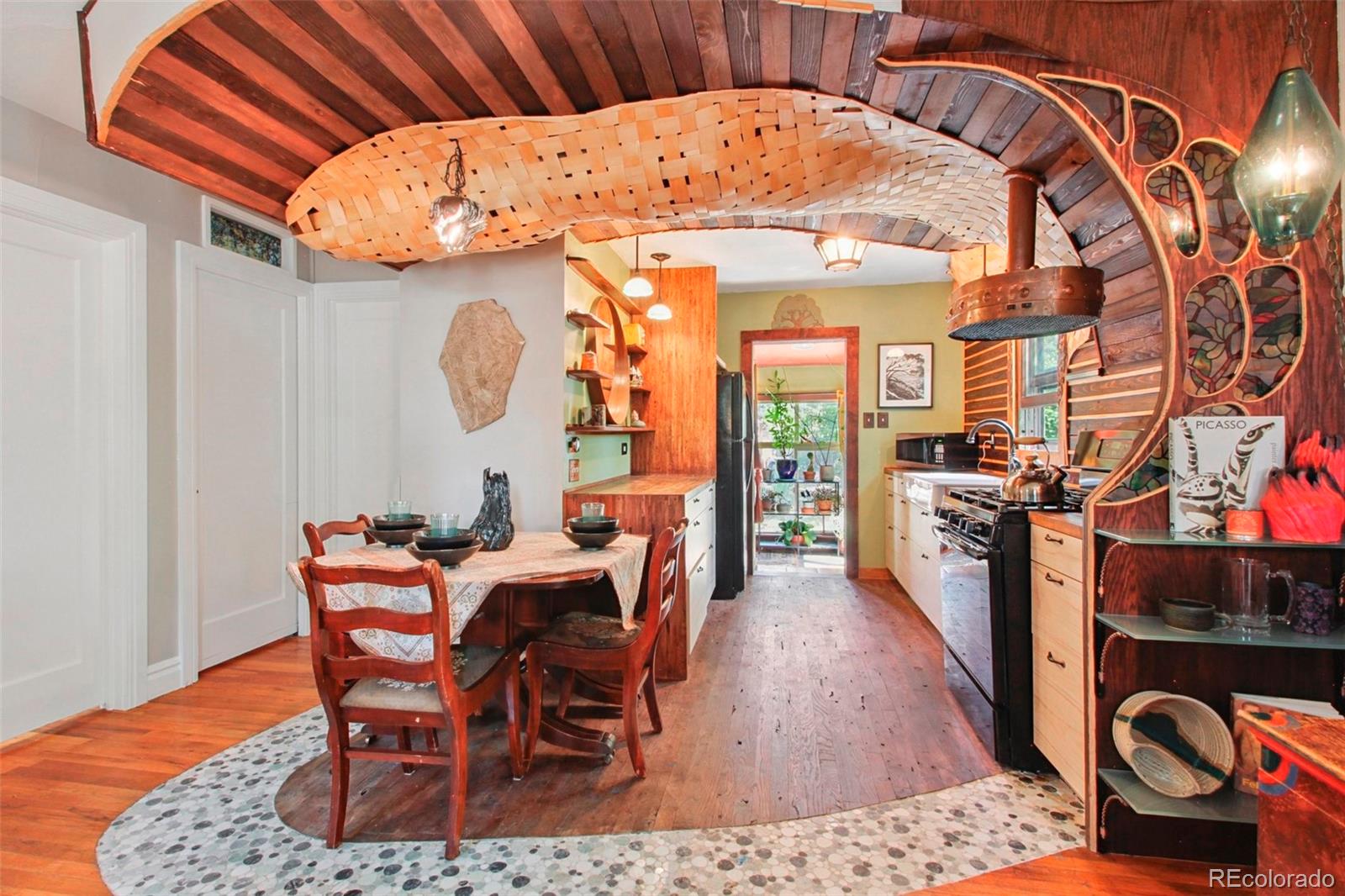 MLS Image #4 for 846  hazel court,denver, Colorado