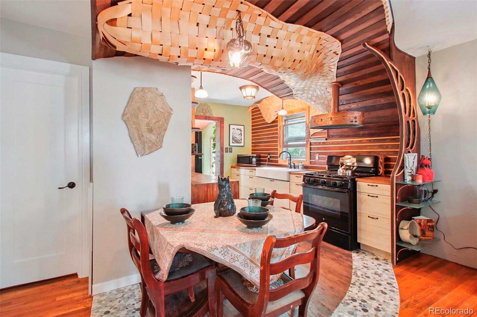MLS Image #5 for 846  hazel court,denver, Colorado
