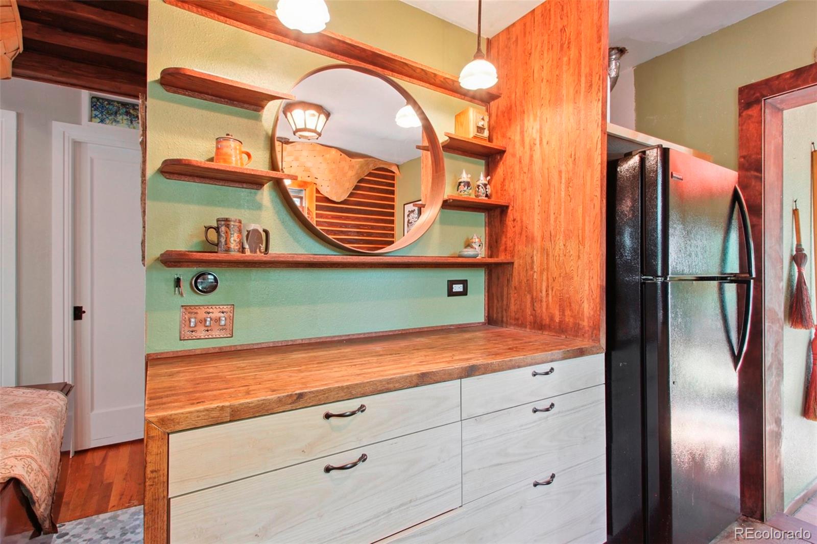 MLS Image #9 for 846  hazel court,denver, Colorado