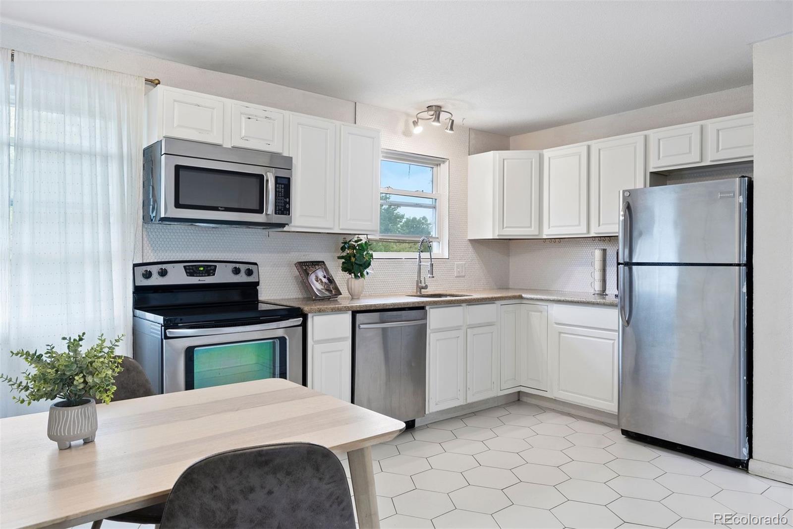 MLS Image #16 for 7958  harlan street,arvada, Colorado