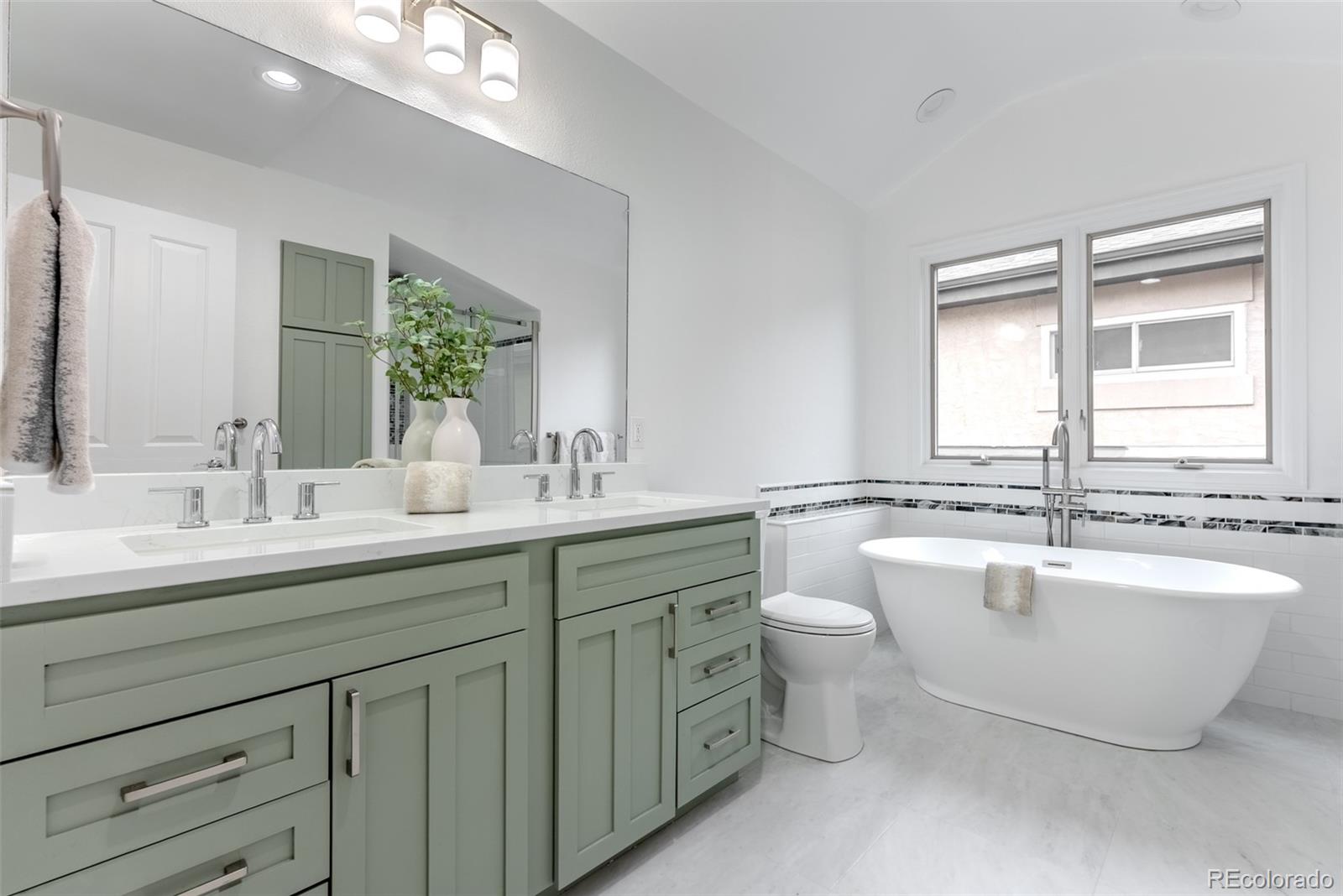 MLS Image #19 for 4624 w moncrieff place ,denver, Colorado