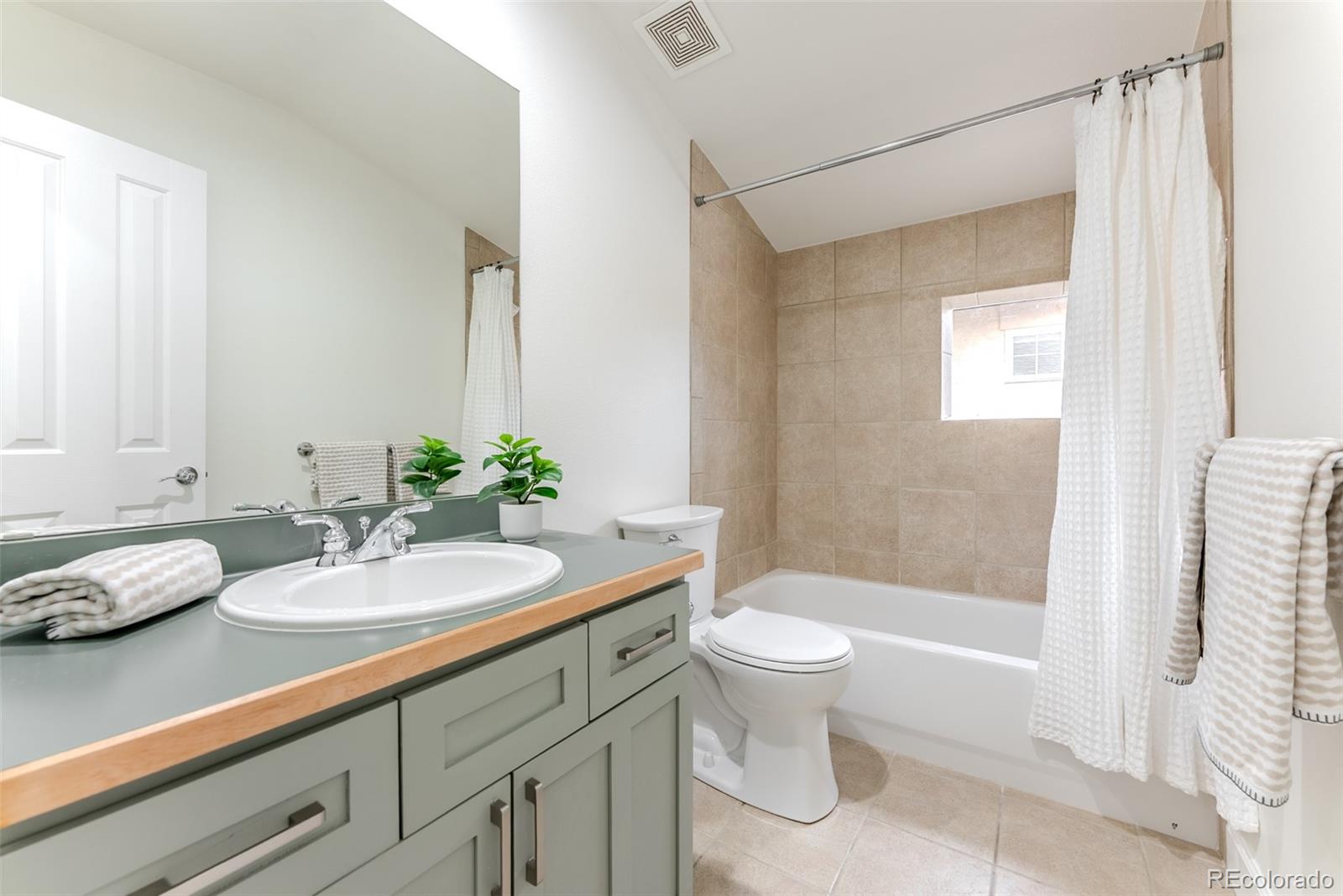 MLS Image #24 for 4624 w moncrieff place ,denver, Colorado