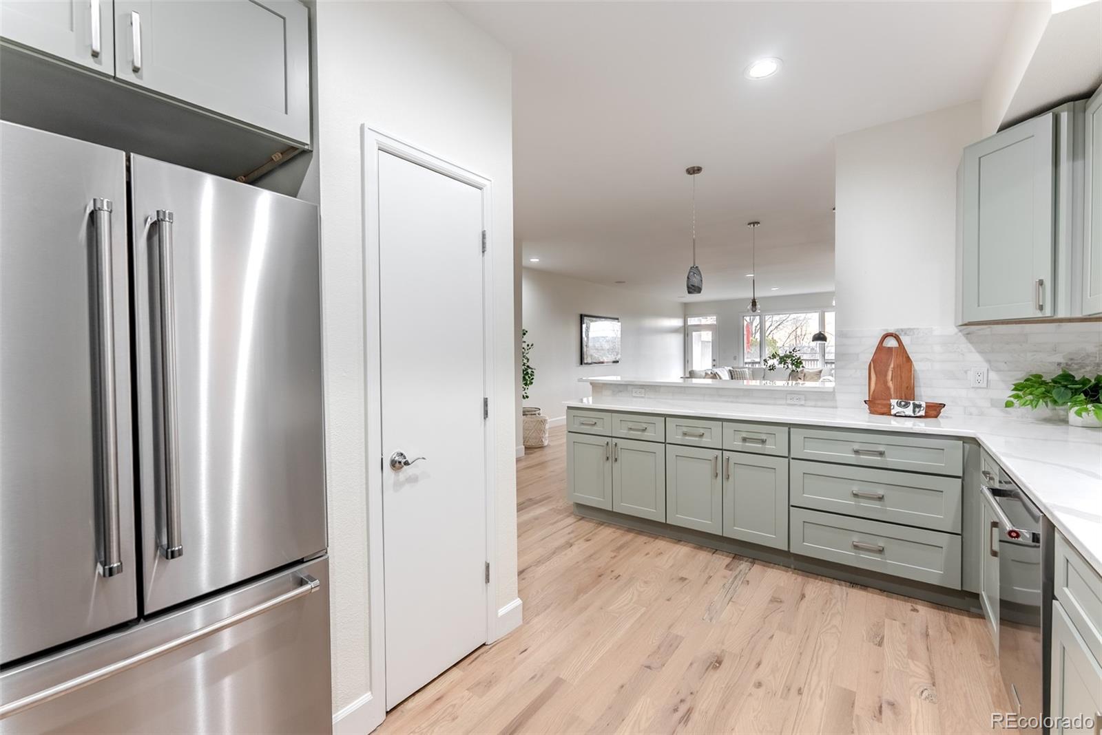 MLS Image #7 for 4624 w moncrieff place ,denver, Colorado