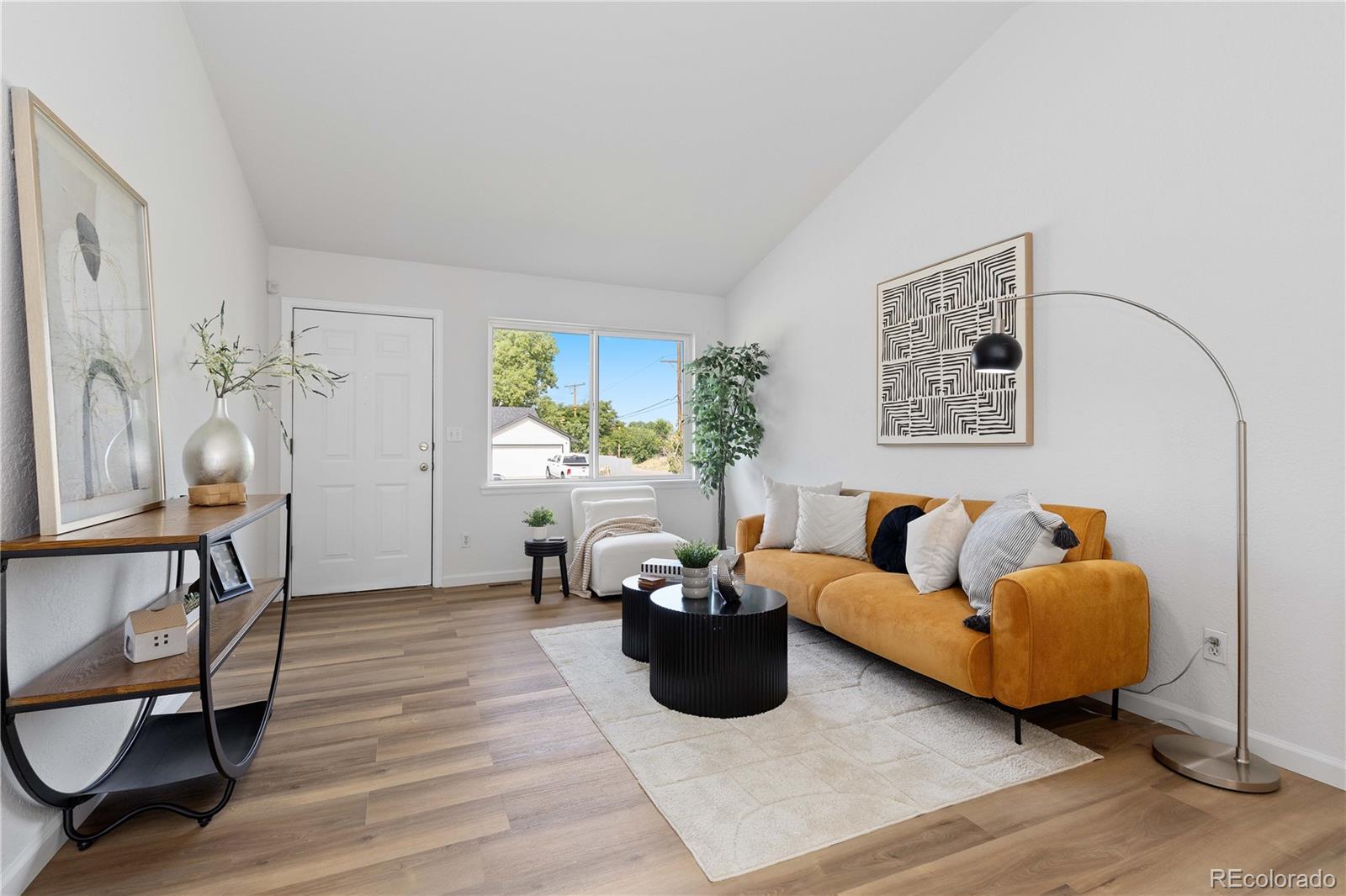 MLS Image #3 for 3110  cimarron street,aurora, Colorado