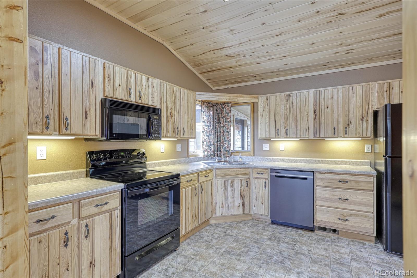 MLS Image #9 for 62  cheyenne road,florissant, Colorado