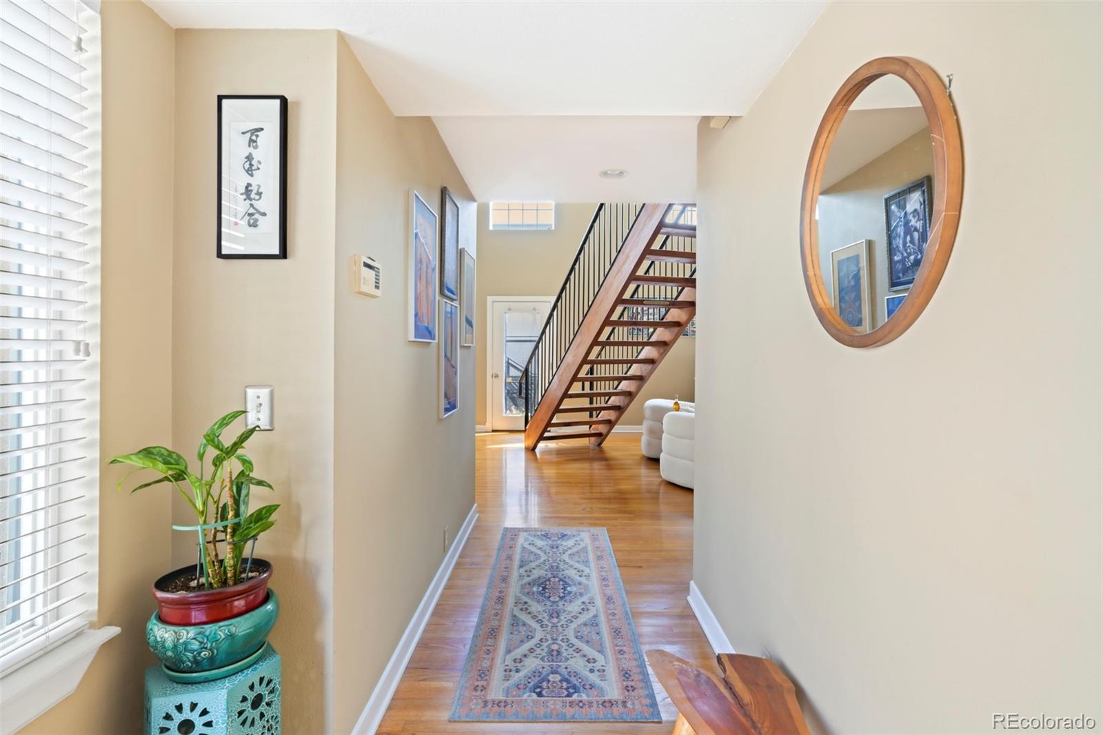 MLS Image #2 for 790 n clarkson street 204,denver, Colorado