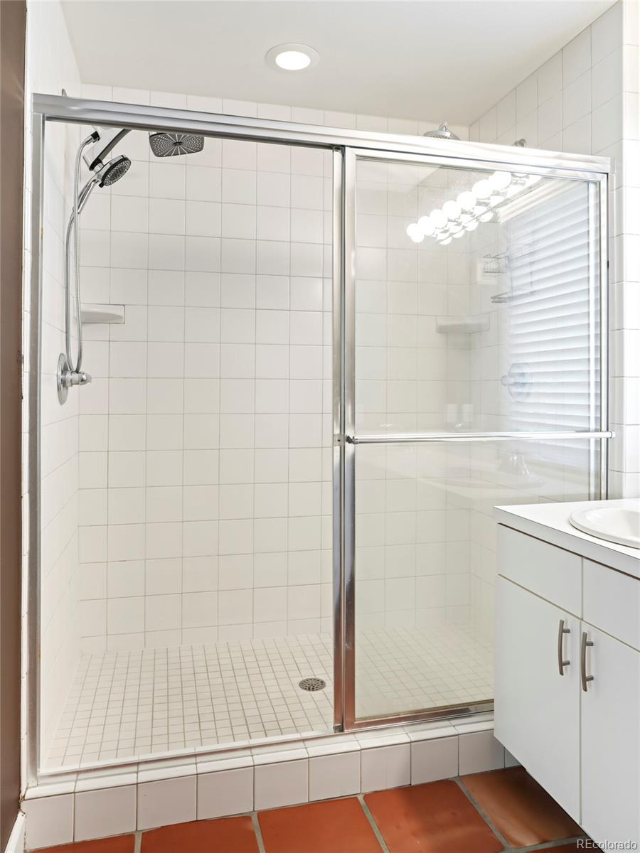 MLS Image #22 for 790 n clarkson street 204,denver, Colorado