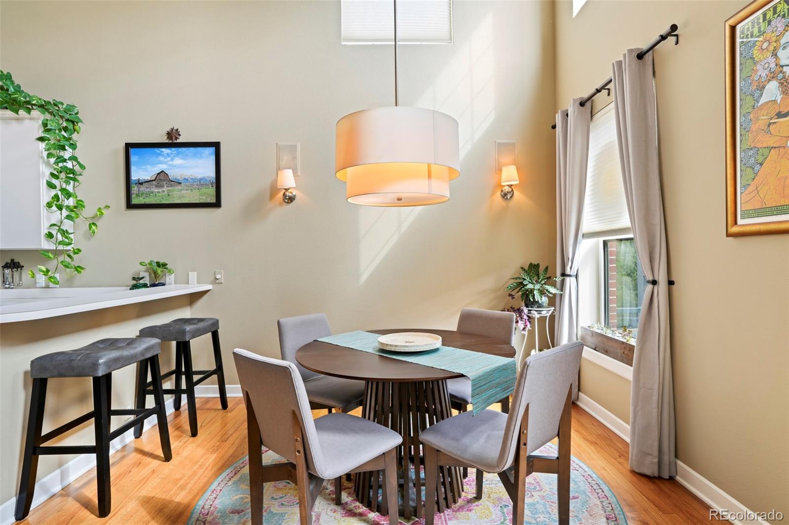 MLS Image #3 for 790 n clarkson street 204,denver, Colorado