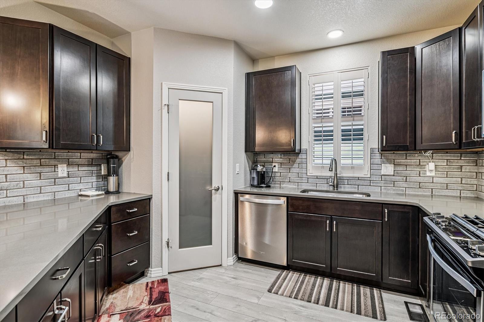 MLS Image #13 for 11589 e 25th drive,aurora, Colorado