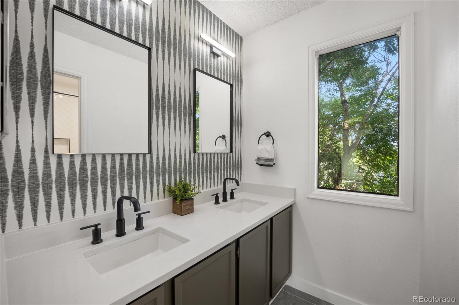 MLS Image #12 for 10200 w jewell avenue c,lakewood, Colorado