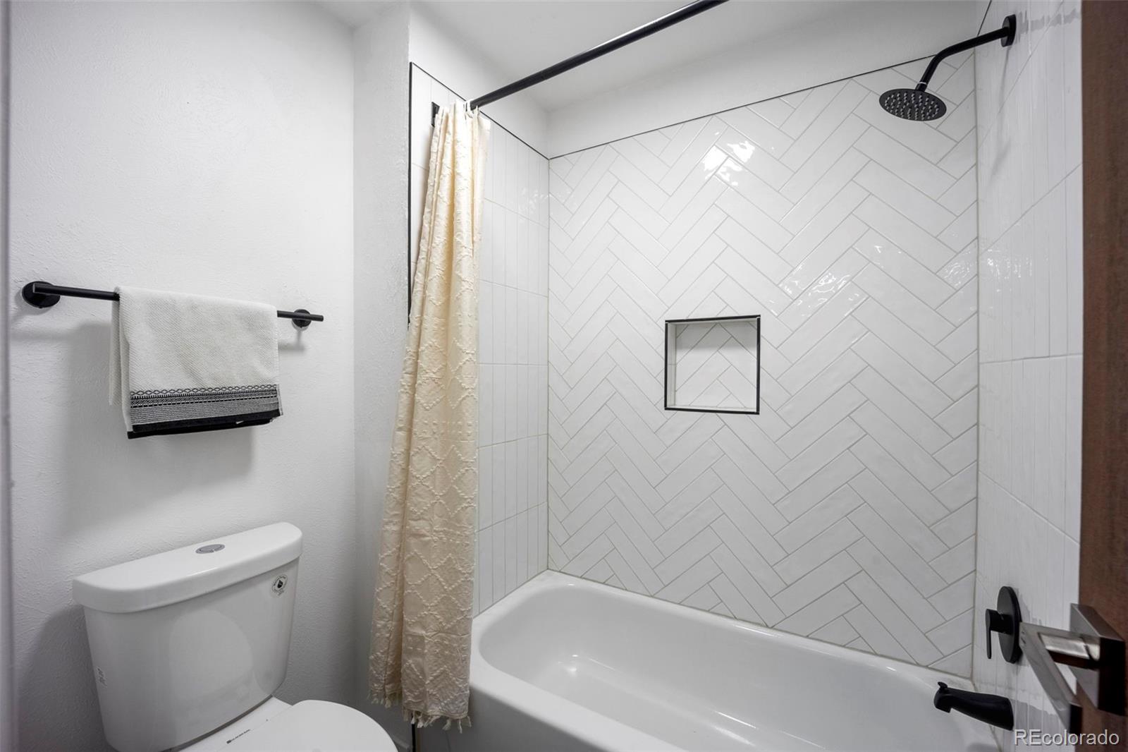 MLS Image #13 for 10200 w jewell avenue c,lakewood, Colorado