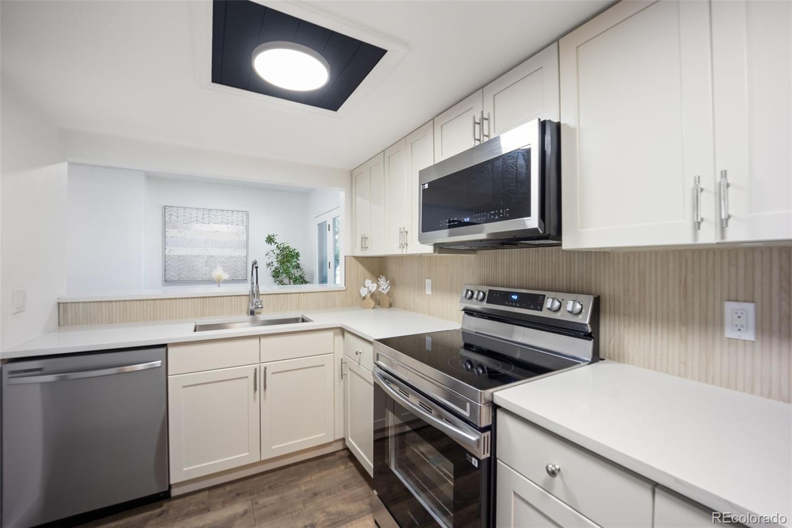 MLS Image #5 for 10200 w jewell avenue c,lakewood, Colorado