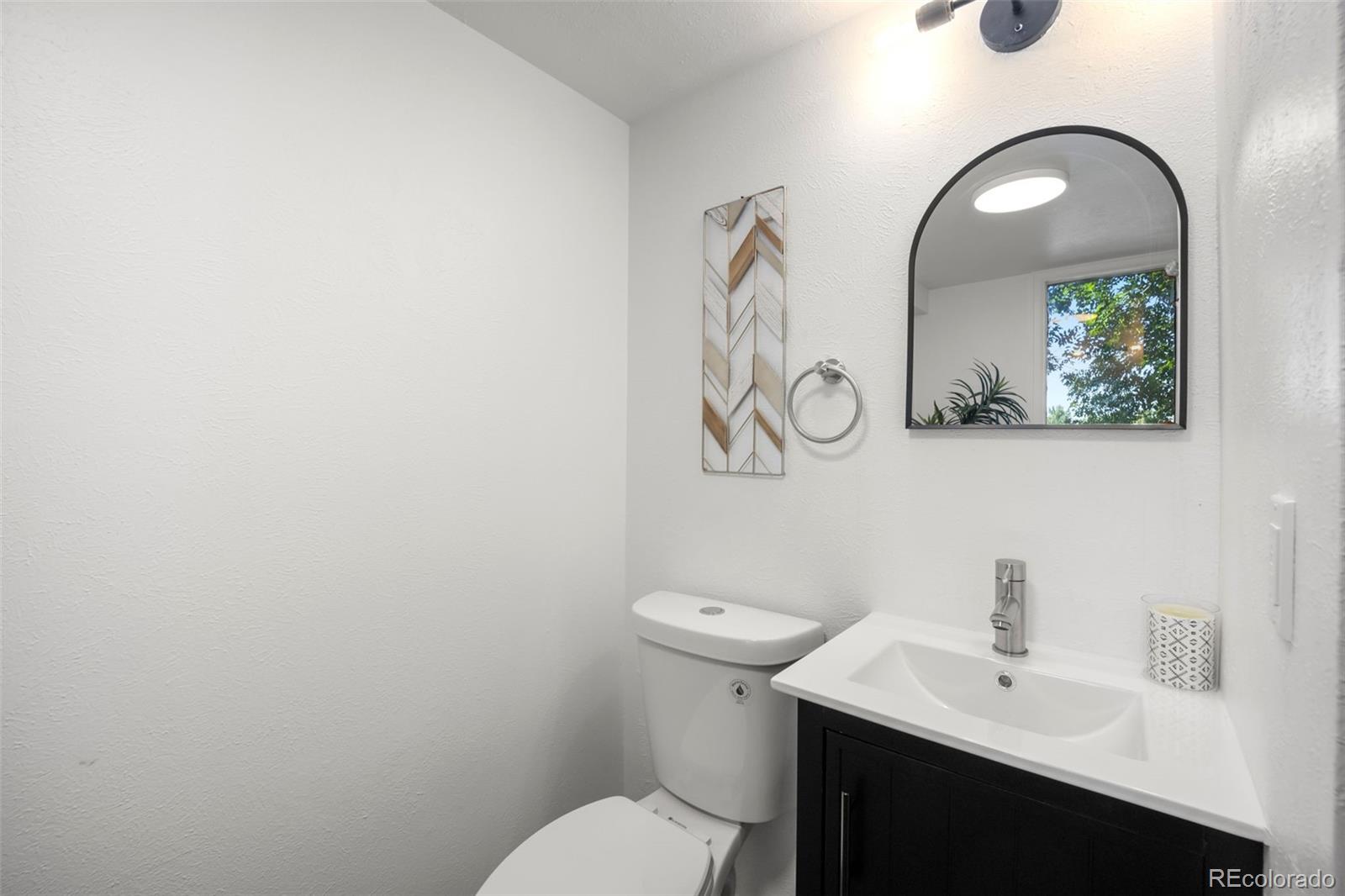 MLS Image #7 for 10200 w jewell avenue c,lakewood, Colorado
